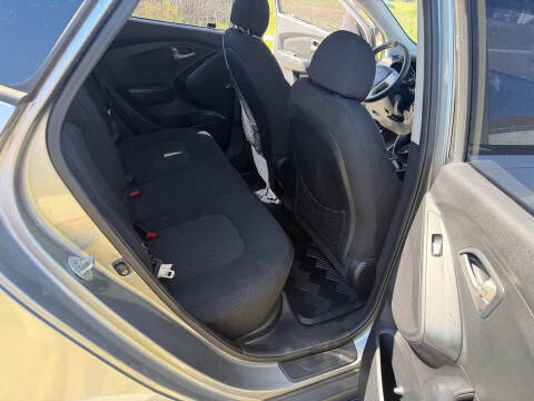 2011 Hyundai Tucson GL