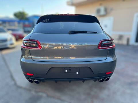 2016 Porsche Macan S