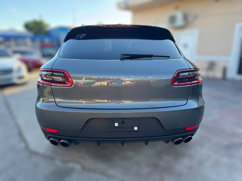 2016 Porsche Macan S