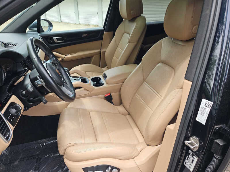 2020 Porsche Cayenne E-Hybrid