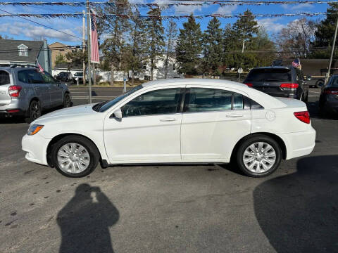2014 Chrysler 200 LX