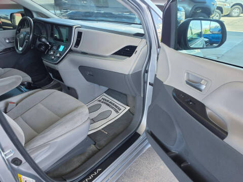 2017 Toyota Sienna