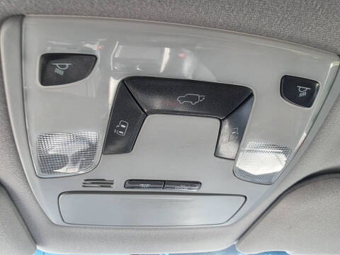 2013 Toyota Sienna SE 8-Passenger