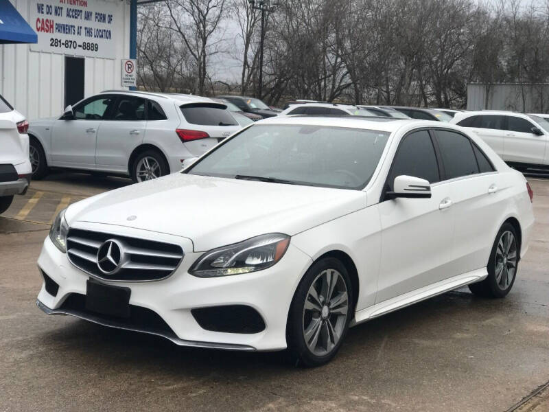 2014 Mercedes-Benz E-Class for sale at Discount Auto Company in Houston TX