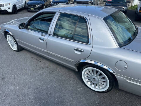 2011 Mercury Grand Marquis LS