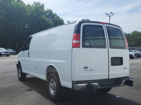 2025 GMC Savana 2500
