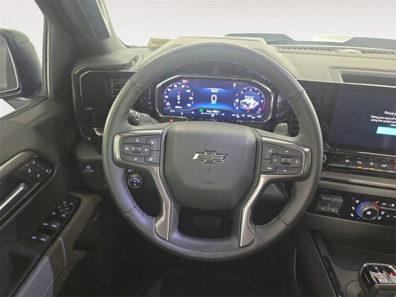 2025 Chevrolet Silverado 1500 ZR2