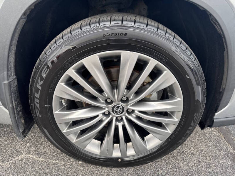 2021 Toyota Highlander Hybrid Platinum