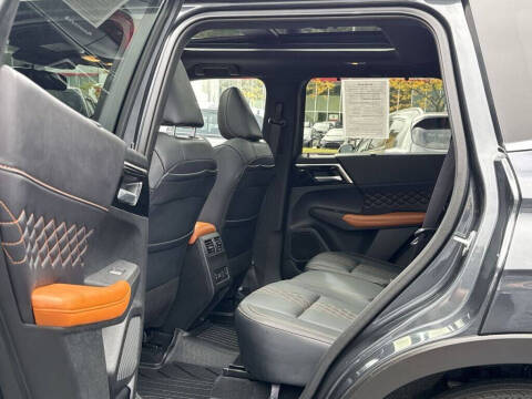 2024 Mitsubishi Outlander SEL