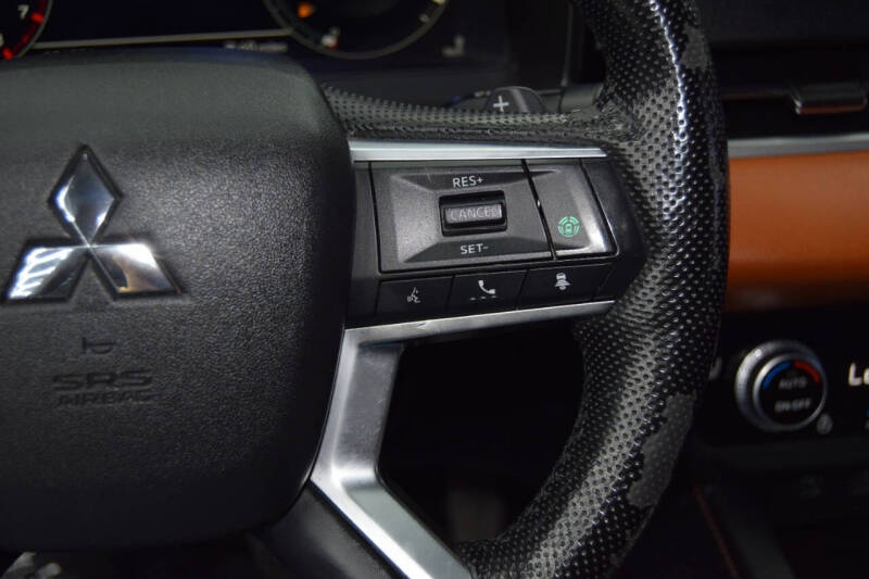 2022 Mitsubishi Outlander SEL