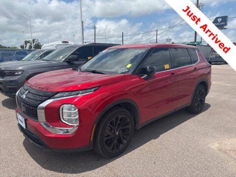 2023 Mitsubishi Outlander SE