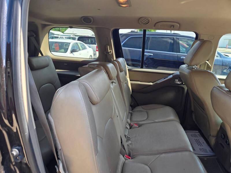 2011 Nissan Pathfinder Silver Edition