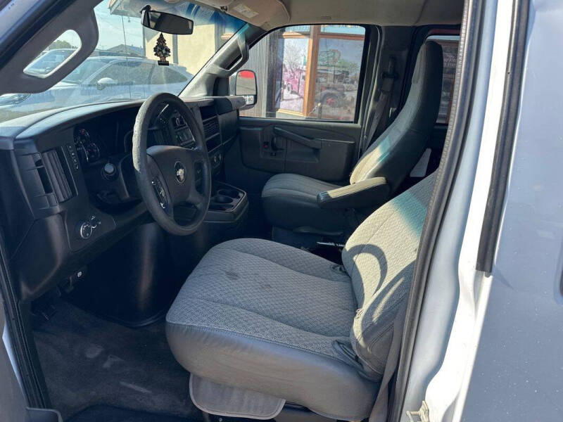 2017 Chevrolet Express LT 3500