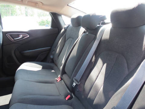 2016 Chrysler 200 Limited