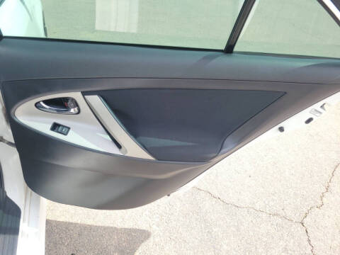 2011 Toyota Camry SE V6