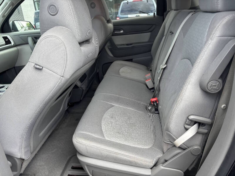 2016 GMC Acadia SLE-1