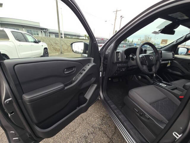 2026 Nissan Frontier SV