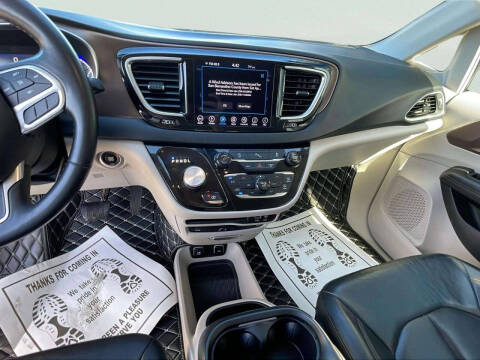 2018 Chrysler Pacifica Touring L Plus
