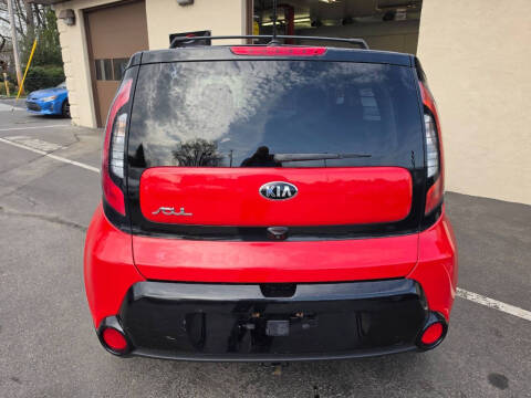 2016 Kia Soul +