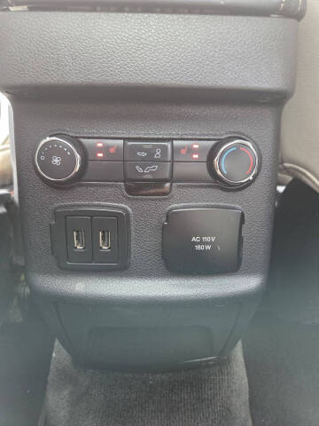 2017 Ford Explorer Platinum