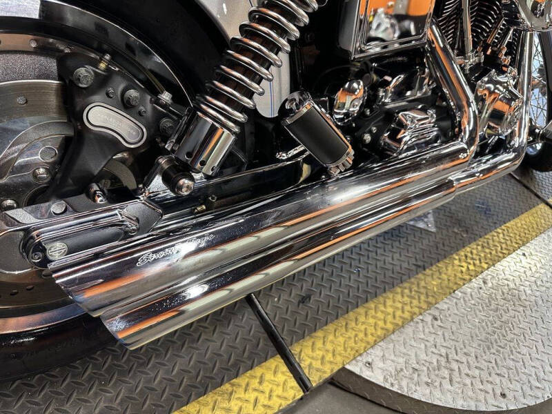 2004 Harley-Davidson® FXDWG - Dyna® Wide Glide&