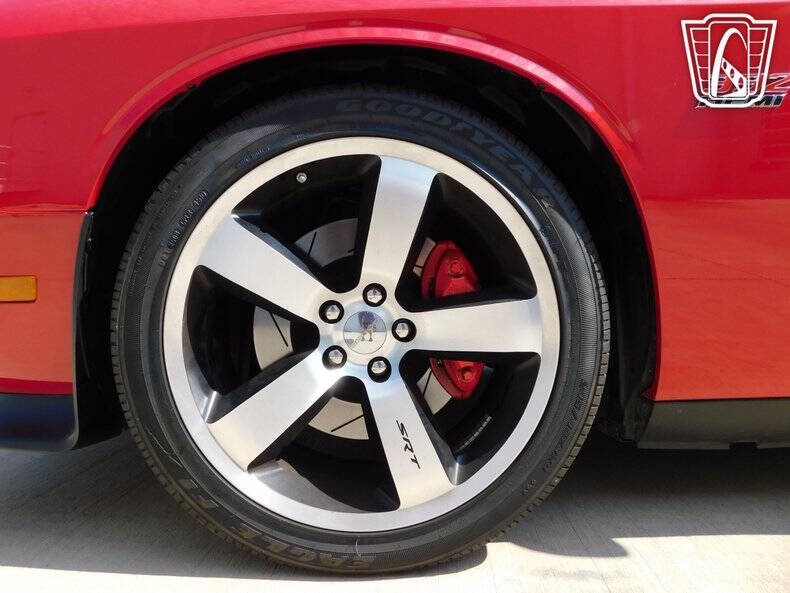 2011 Dodge Challenger SRT8 392