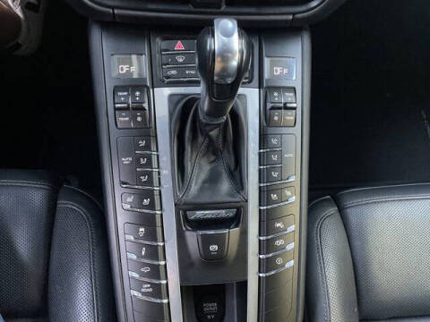 2020 Porsche Macan Turbo