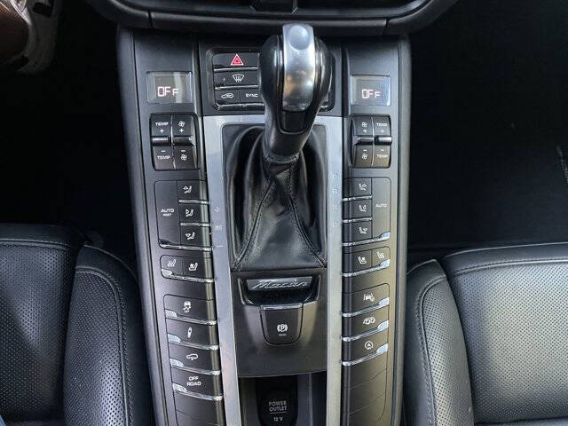 2020 Porsche Macan Turbo