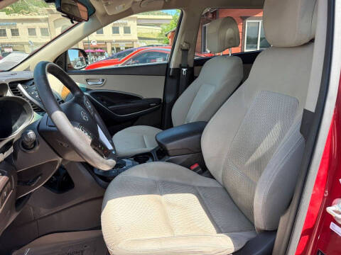 2016 Hyundai Santa Fe SE