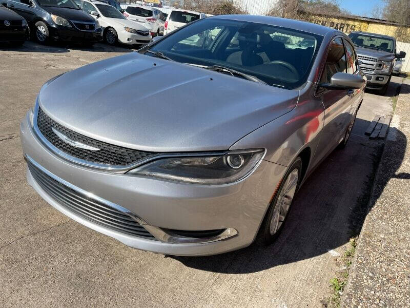 2015 Chrysler 200 for sale at Sam's Auto Sales in Houston TX