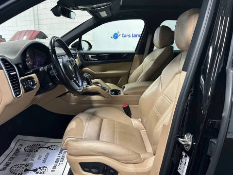 2022 Porsche Cayenne Platinum Edition