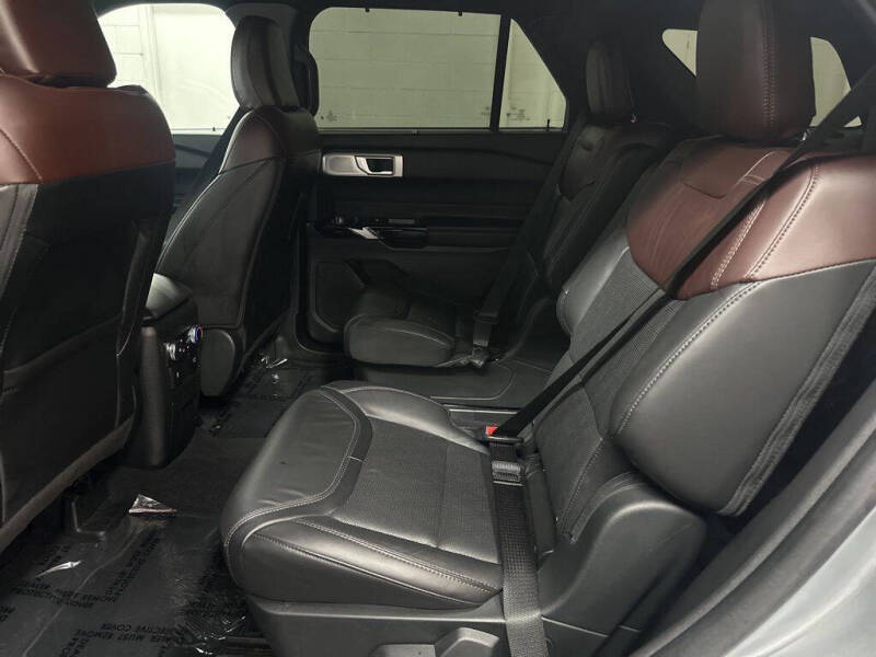 2022 Ford Explorer Platinum