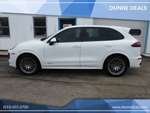 2016 Porsche Cayenne for sale at Dunne Deals in Crystal Lake IL