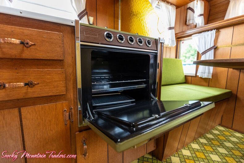 1951 International L-130