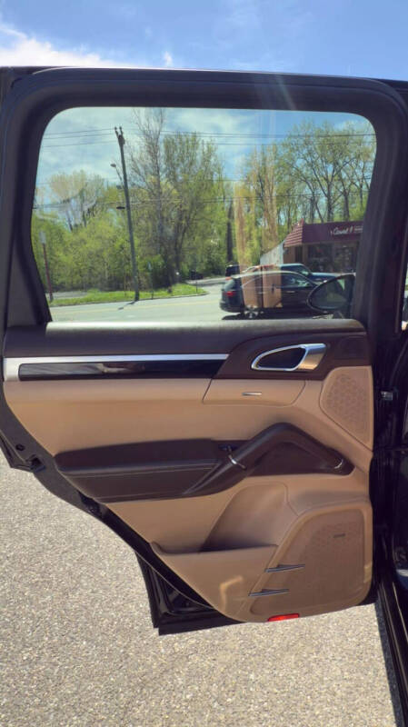 2016 Porsche Cayenne S