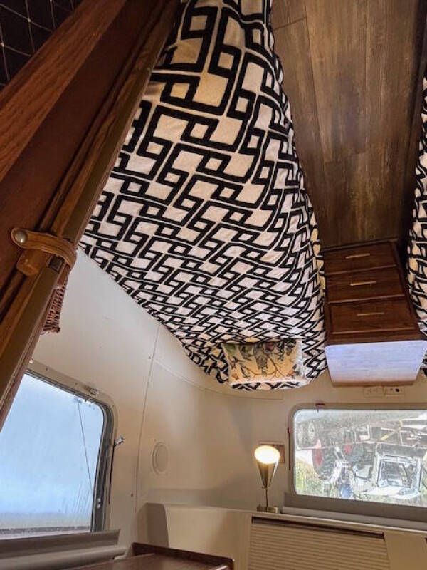 1987 Airstream Sovereign 29 Ft Bumper Pull