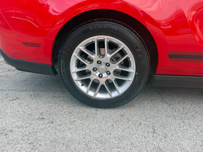 2012 Ford Mustang V6 Premium