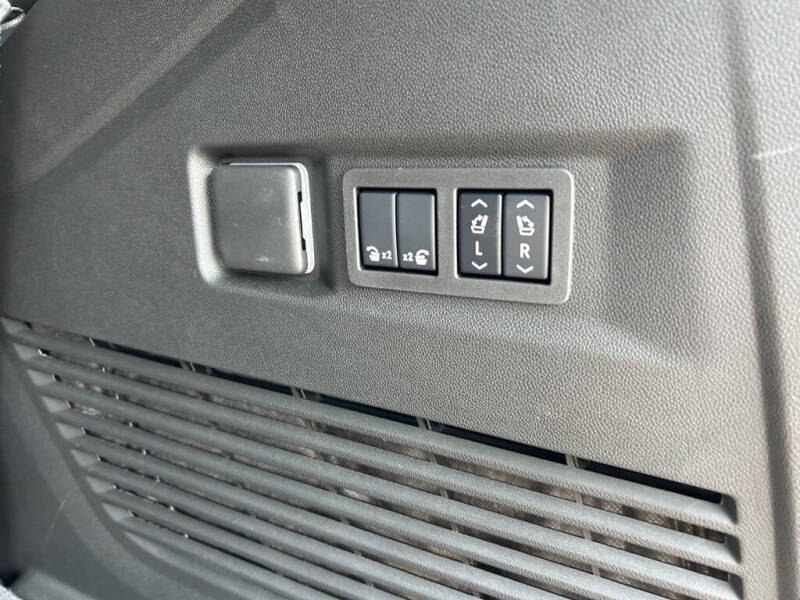 2025 GMC Yukon AT4 Ultimate