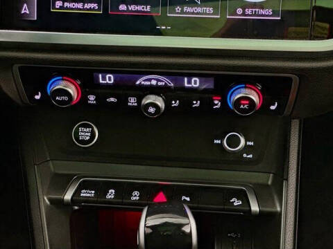 2024 Audi Q3 quattro S line Prem Plus 45 TFSI