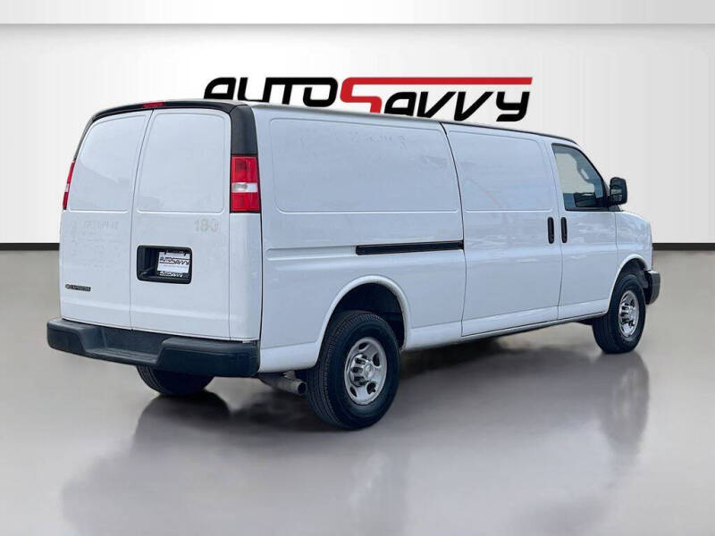 2023 Chevrolet Express 2500