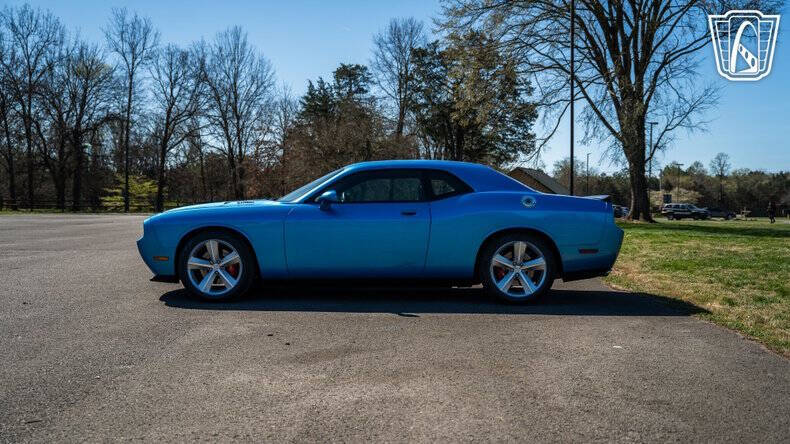 2010 Dodge Challenger SRT8