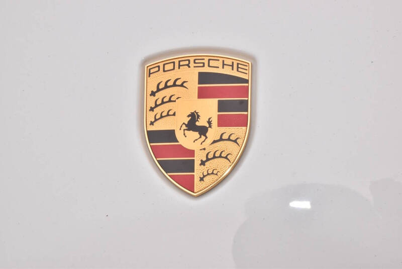 2023 Porsche Macan S