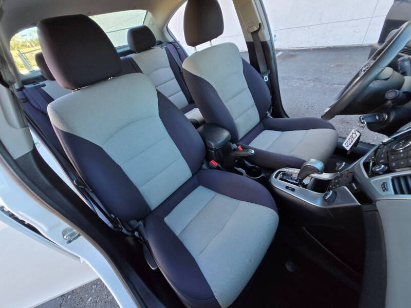 2014 Chevrolet Cruze LS Auto