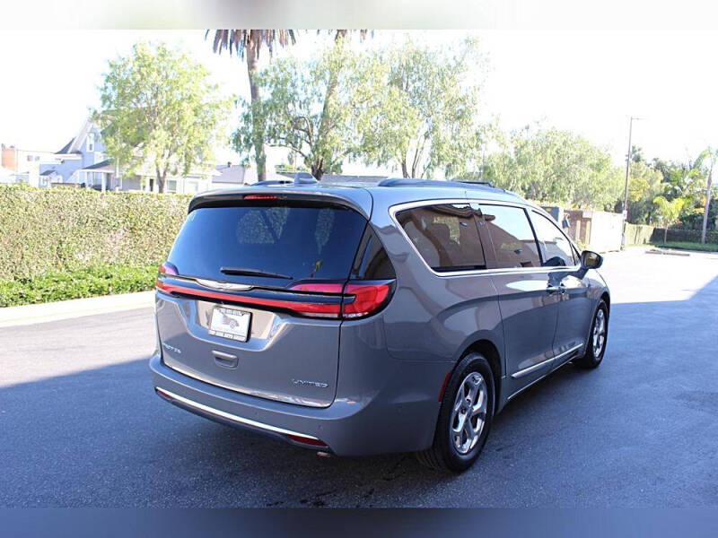 2022 Chrysler Pacifica Limited