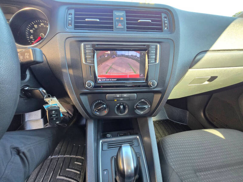 2016 Volkswagen Jetta