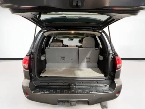 2019 Toyota Sequoia SR5