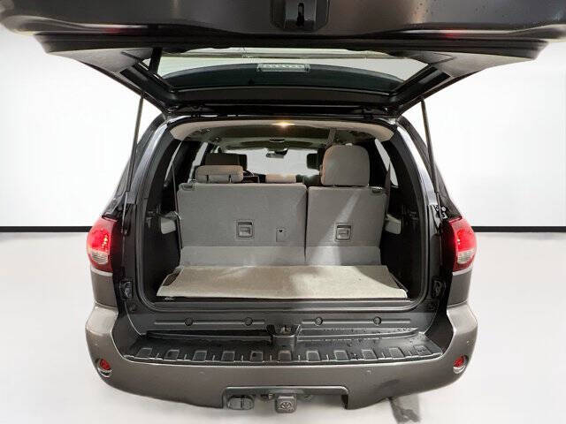 2019 Toyota Sequoia SR5