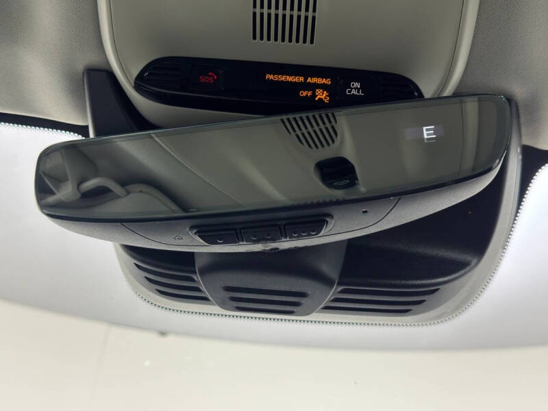 2017 Volvo XC90 T8 eAWD Inscription