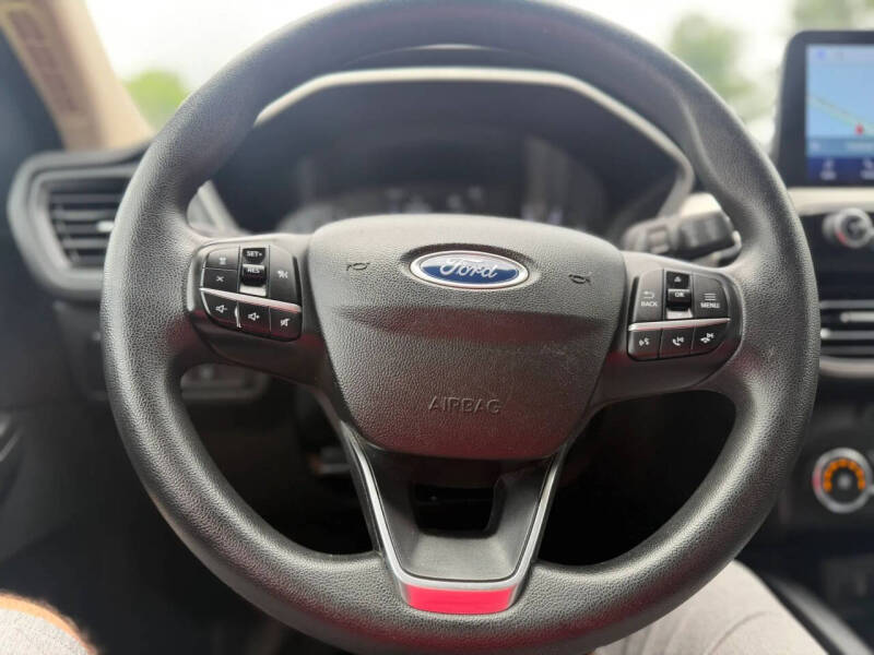 2020 Ford Escape SE