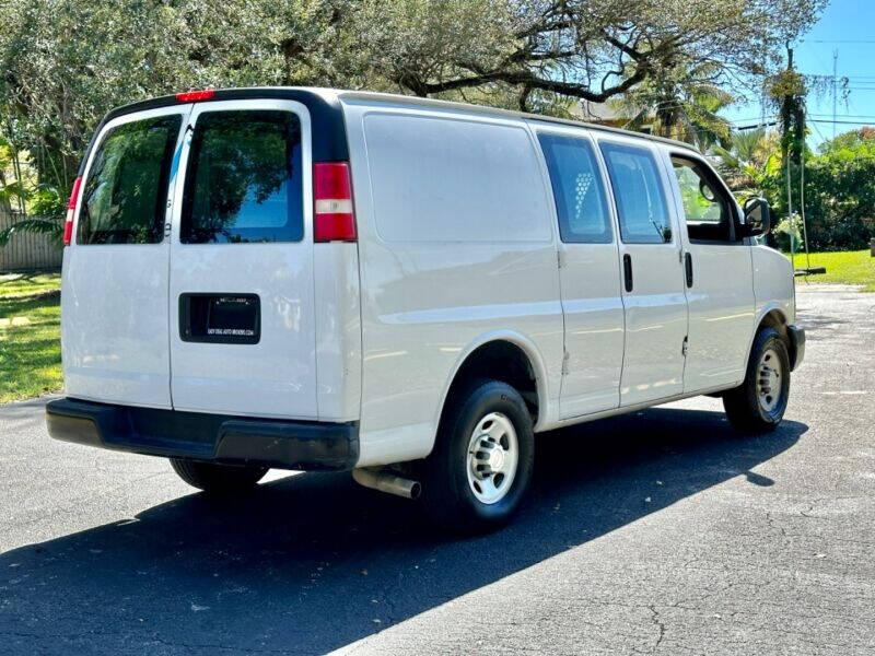 2013 Chevrolet Express  - $18,995